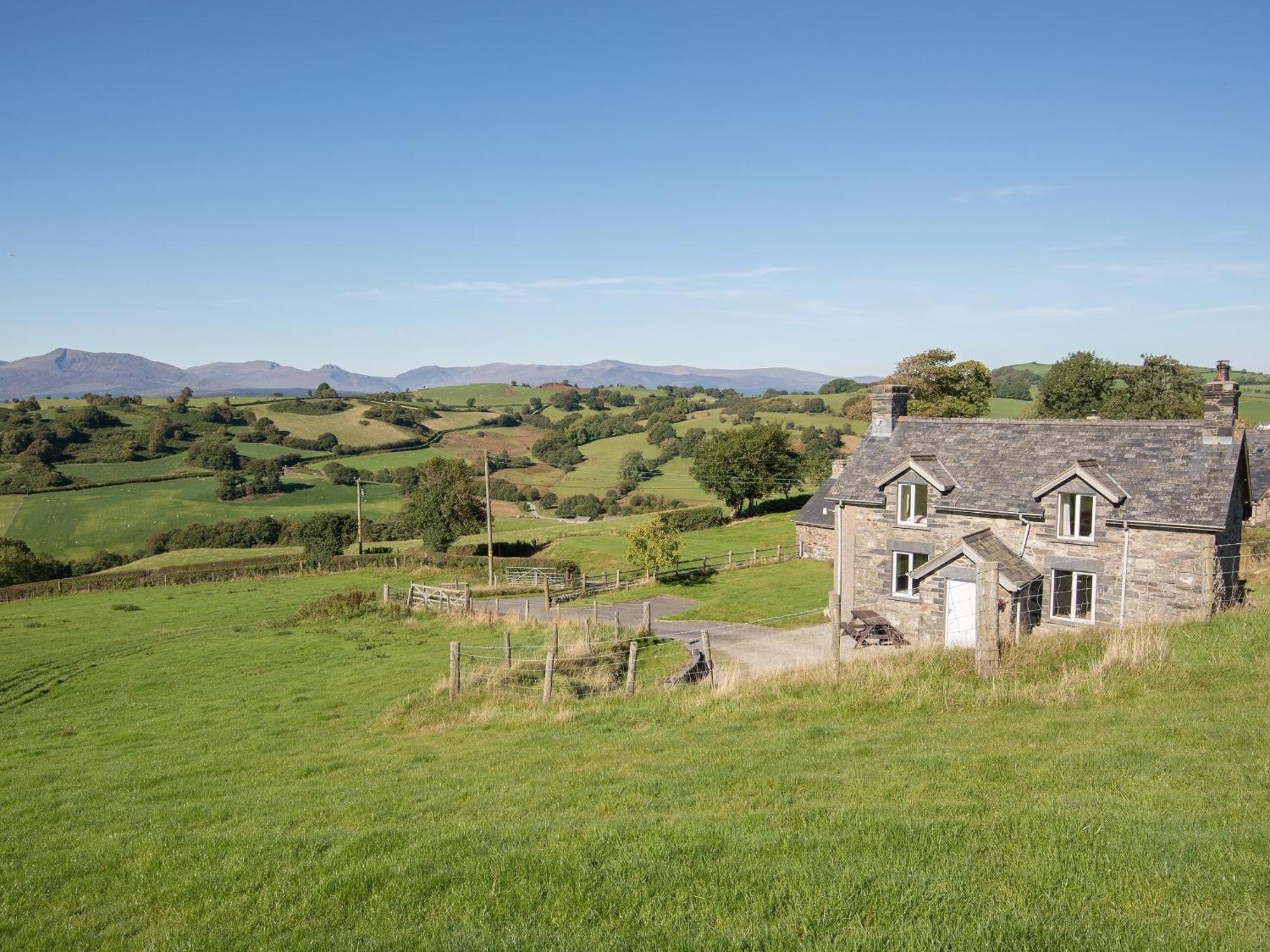 Cefn Bach Vila Capel Garmon Exterior foto